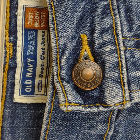 Old Navy Stretch Boot Cut Just Below Waist 5 Pocket Blue Jeans Distressed - Picture 2 of 13